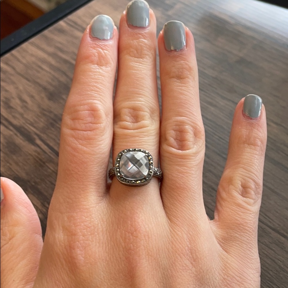 Beautiful sterling silver ring